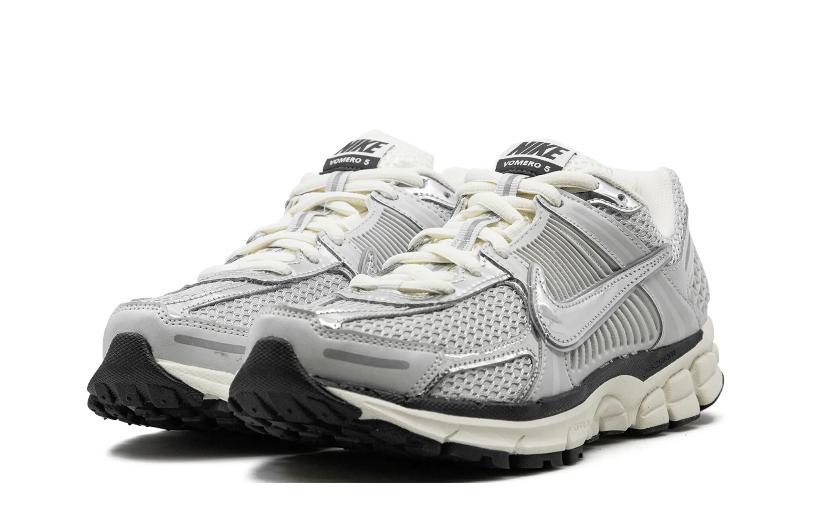 Nike Zoom Vomero 5